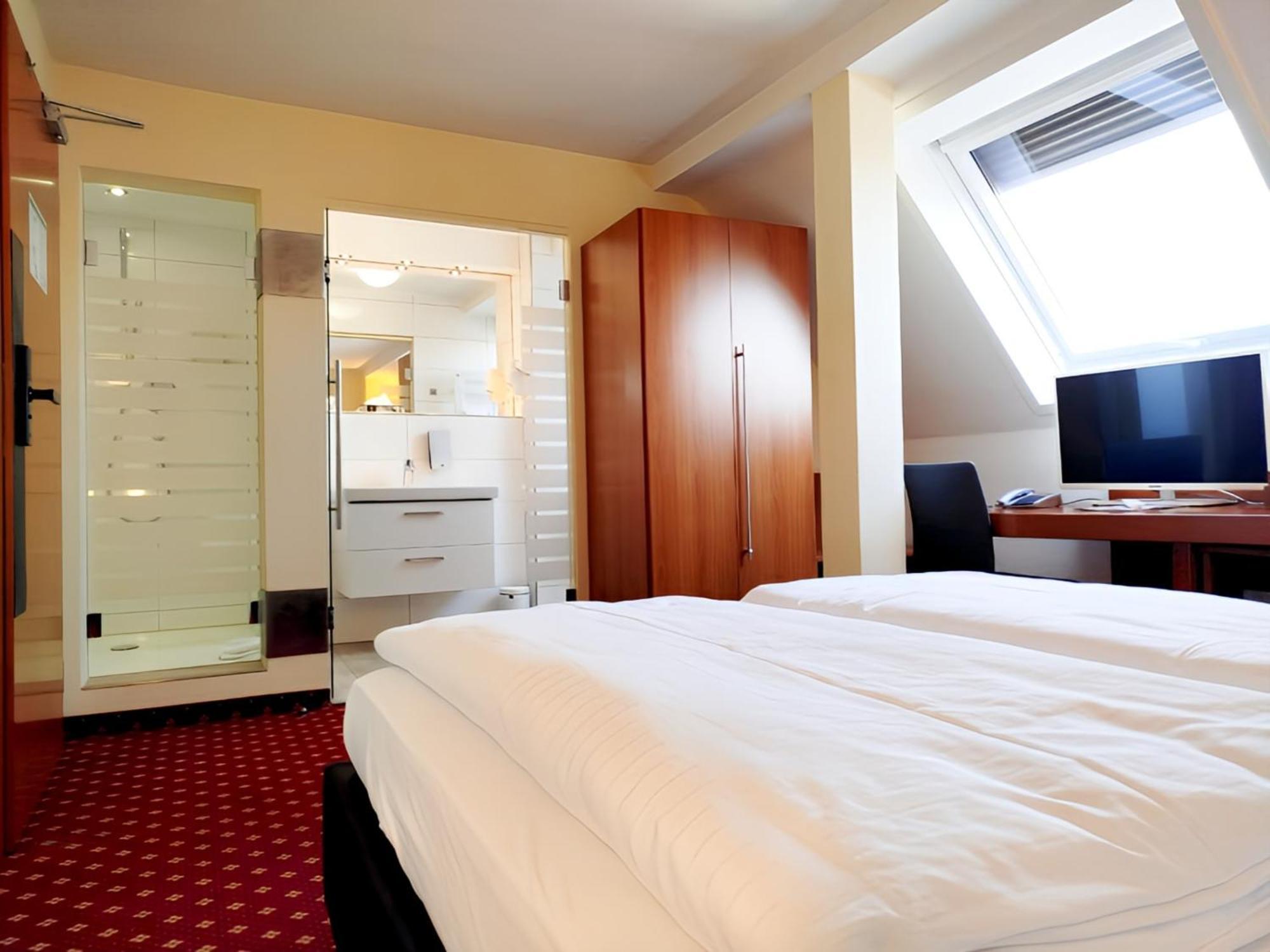 Hotel Schwert Rastatt Exterior photo