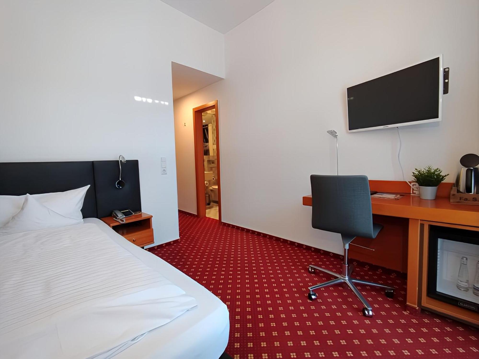 Hotel Schwert Rastatt Exterior photo
