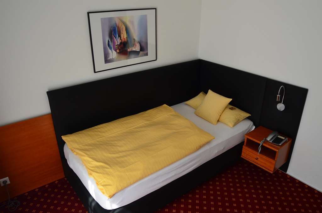 Hotel Schwert Rastatt Exterior photo